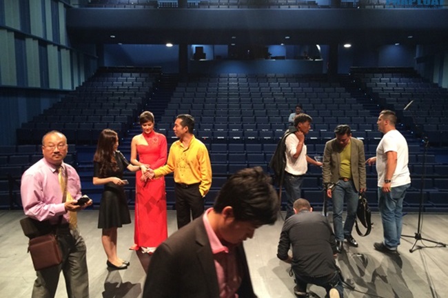 NTK Đỗ Trịnh Hoài Nam tất bật chuẩn bị show diễn tại Pháp